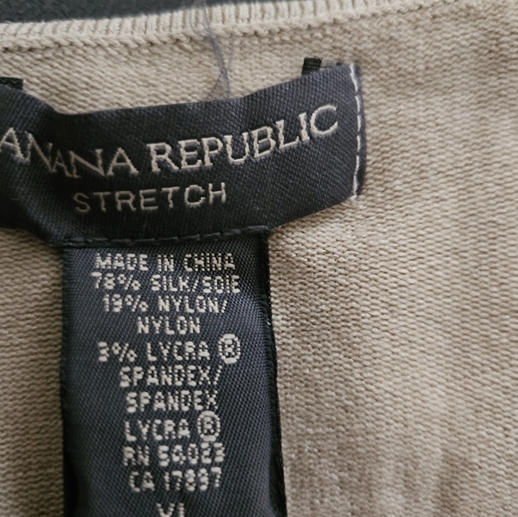 Banana Republic Silk Blend Tan Jersey - NWOT - Size XL - Picture 7 of 8